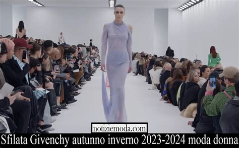 Vestiti da donna Givenchy, Estate 2024 